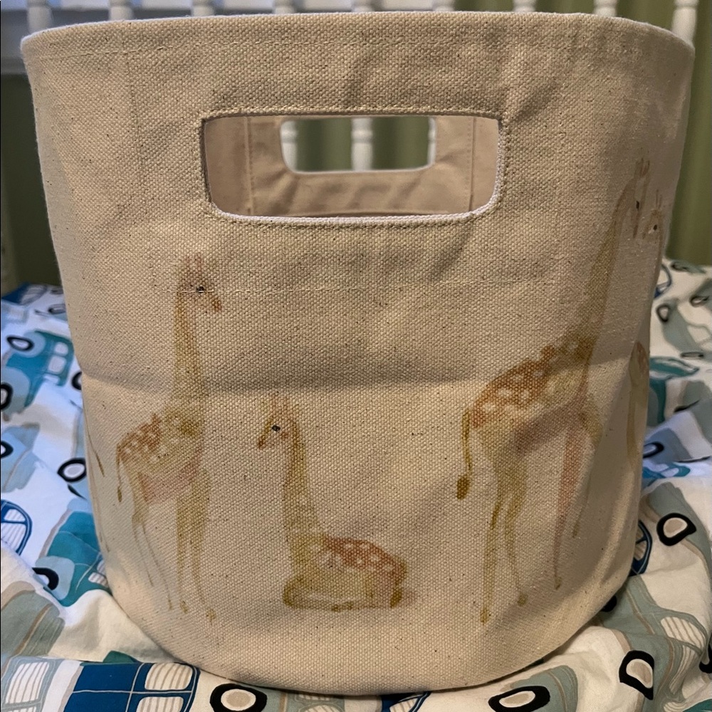 Pehr Giraffe printed pint
